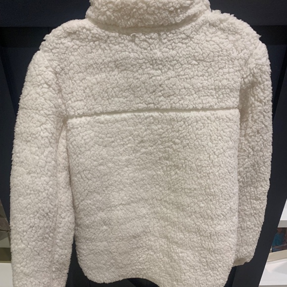 Abercrombie & Fitch White Sherpa Quarter Zip - Picture 4 of 4